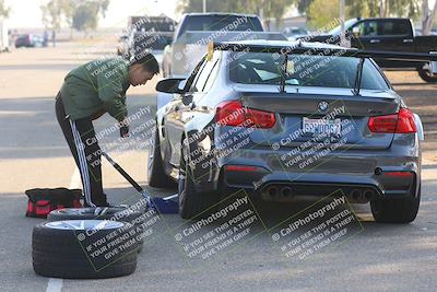 media/Nov-11-2022-GTA Finals Buttonwillow (Fri) [[34b04d7c67]]/Around the Pits/